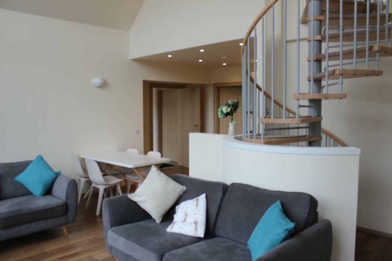 Wilderness Apartments Fort William Exterior foto